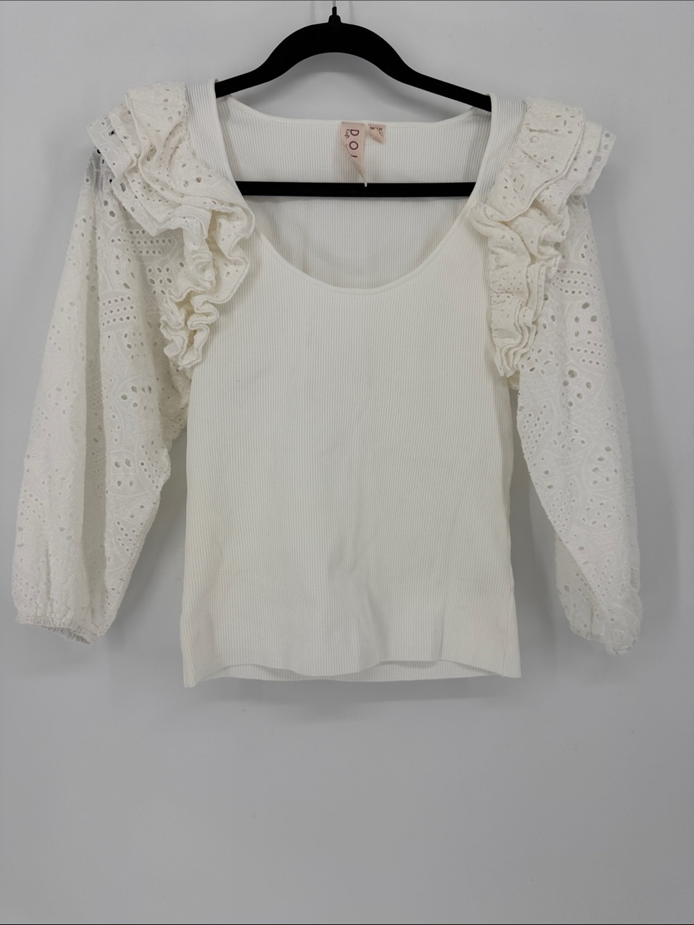 Dolan Coast Collection Ribbed Eyelet Ruffle Top Medium
